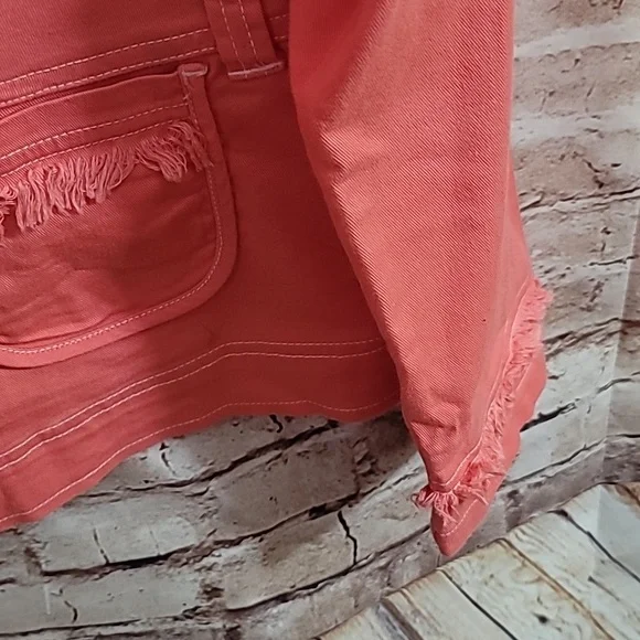 Fashion Bug Super cute spring stretch lightweight jacket 😍 ✨️ - Picture 7 of 9